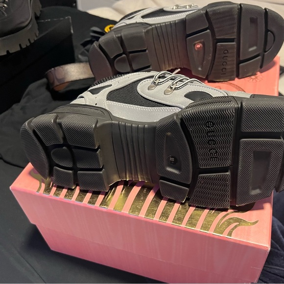 Gucci Flashtrek Reflective Gray
Sneakers - Picture 9 of 13